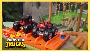 HOT WHEELS CRASHES AND SMASHES